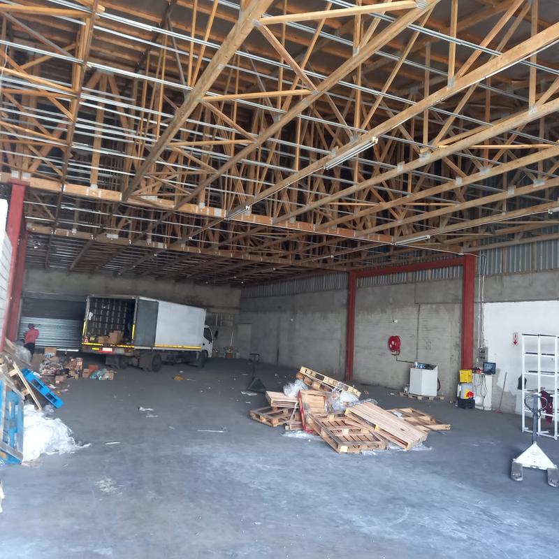 To Let commercial Property for Rent in Neave Industrial Eastern Cape